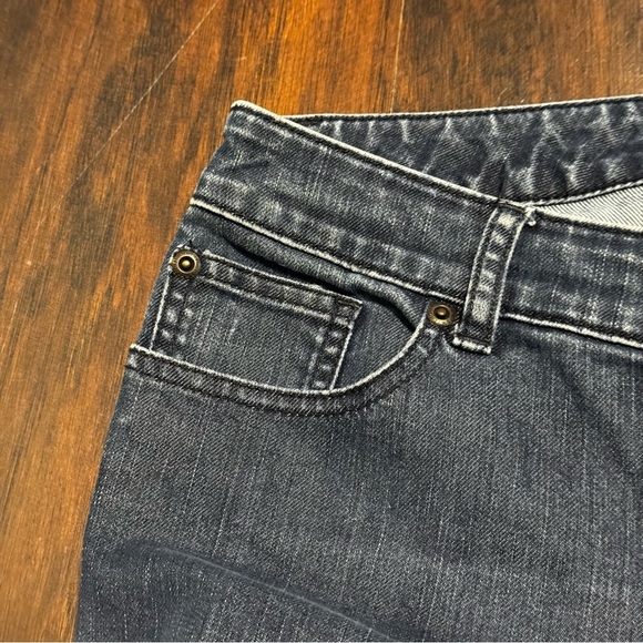 Chico's Platinum Denim Blue High Rise Flare Jeans 2.5 (14) EUC - Picture 6 of 11